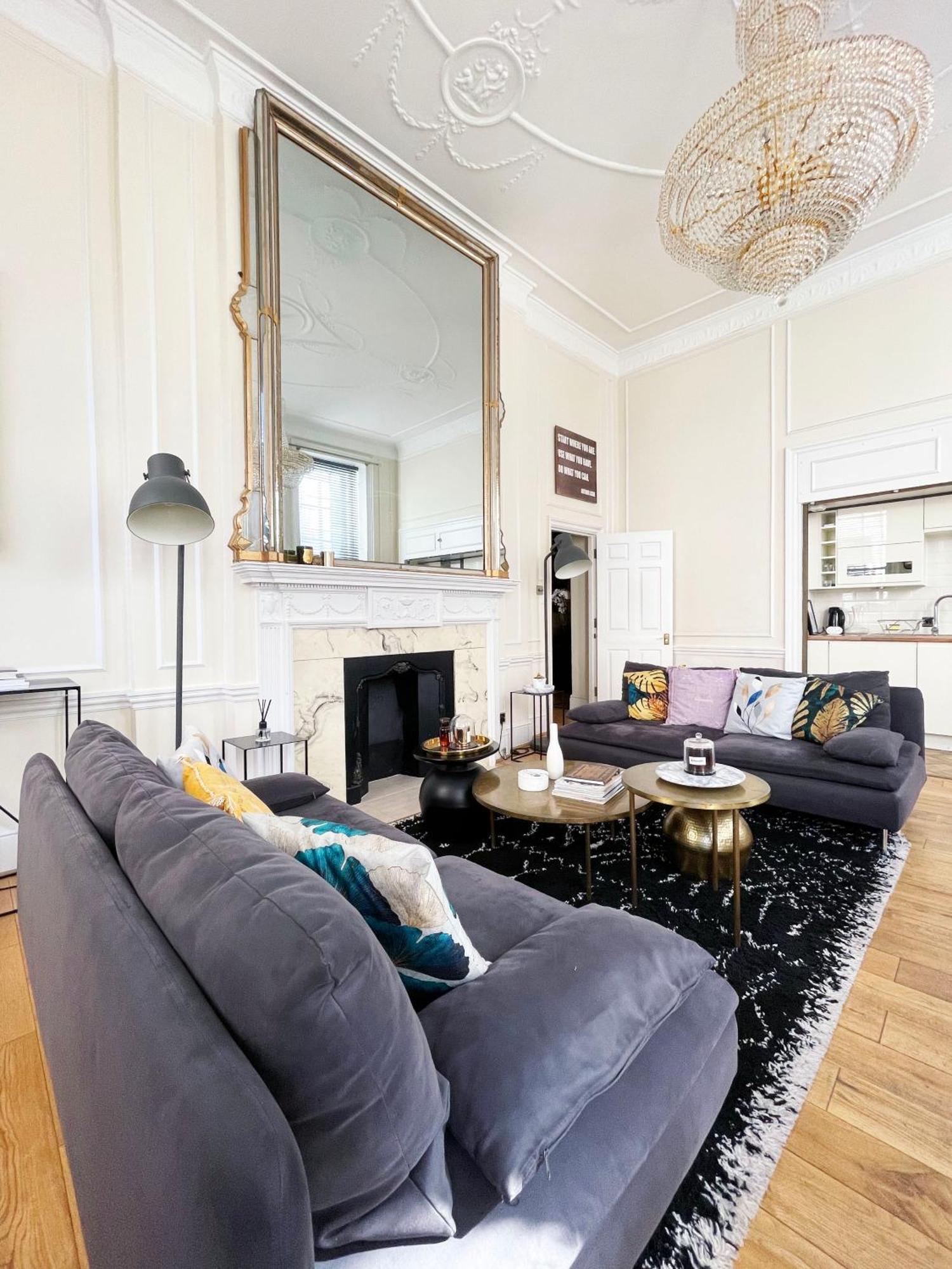 Robert House * London